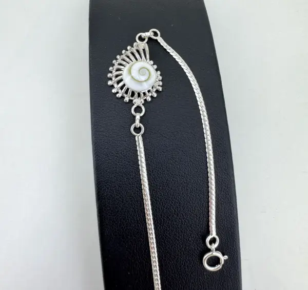 Bracelet Oeil de Sainte Lucie et Argent Forme Coquillage.