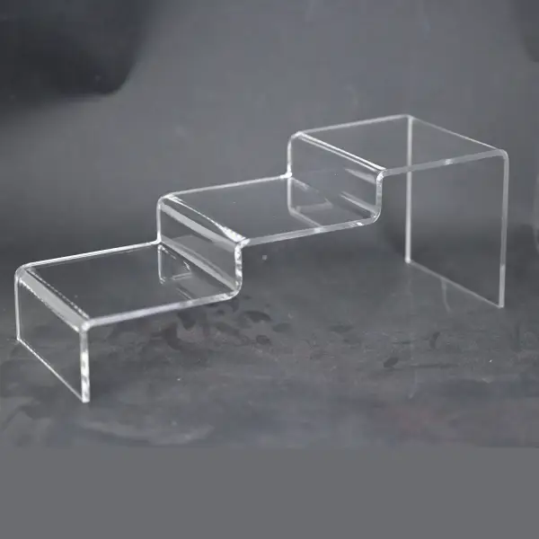 Support en Acrylique forme Escalier pour Vitrines - 3 Coloris Au Choix