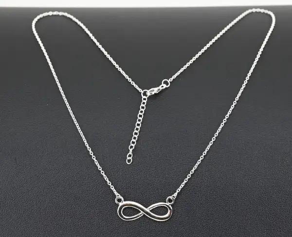 Collier Sigle Infini en Argent 92.5