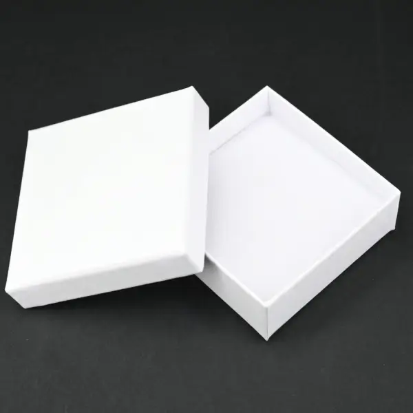 6 Boîtes Cadeau Cartonnées Universelles - 6 x 6 x 2,2 cm - 4 Couleurs