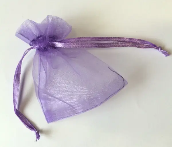 Lot de 100 Sacs Organza Organdi 7 x 9 cm - 7 Couleurs au Choix