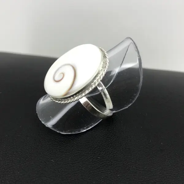 Bague Oeil de Sainte Lucie en Argent Simple Ovale