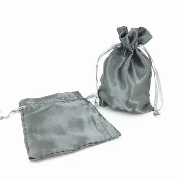 50 Bourses Cadeau en Satin 9 x 12 cm - 7 Coloris au Choix