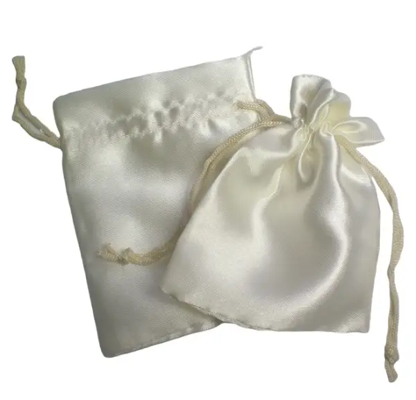 Lot de 12 sacs cadeau en satin 9,5 x 12 cm - 17 Coloris au Choix