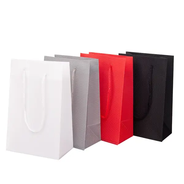 Lot de 12 Sacs Plastique Aspect Tissé et Cordon - 14 x 11 x 6 cm