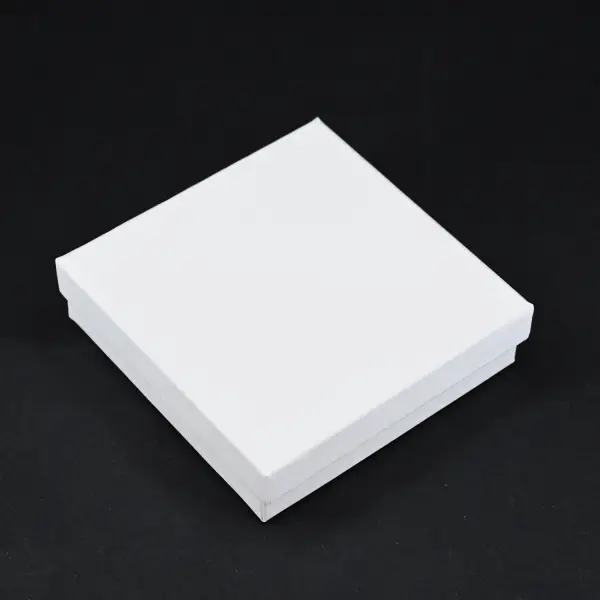 6 Boîtes Cadeau Cartonnées Bijoux  Universelles - 8,5 x 8,5 x 2,5 cm
