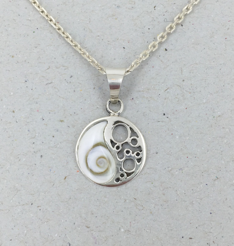 Pendentif Yin et Yang Oeil de Sainte Lucie et Argent