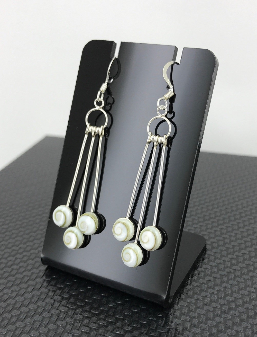 Boucles d'Oreilles Argent Oeil de Sainte Lucie sur Tige.