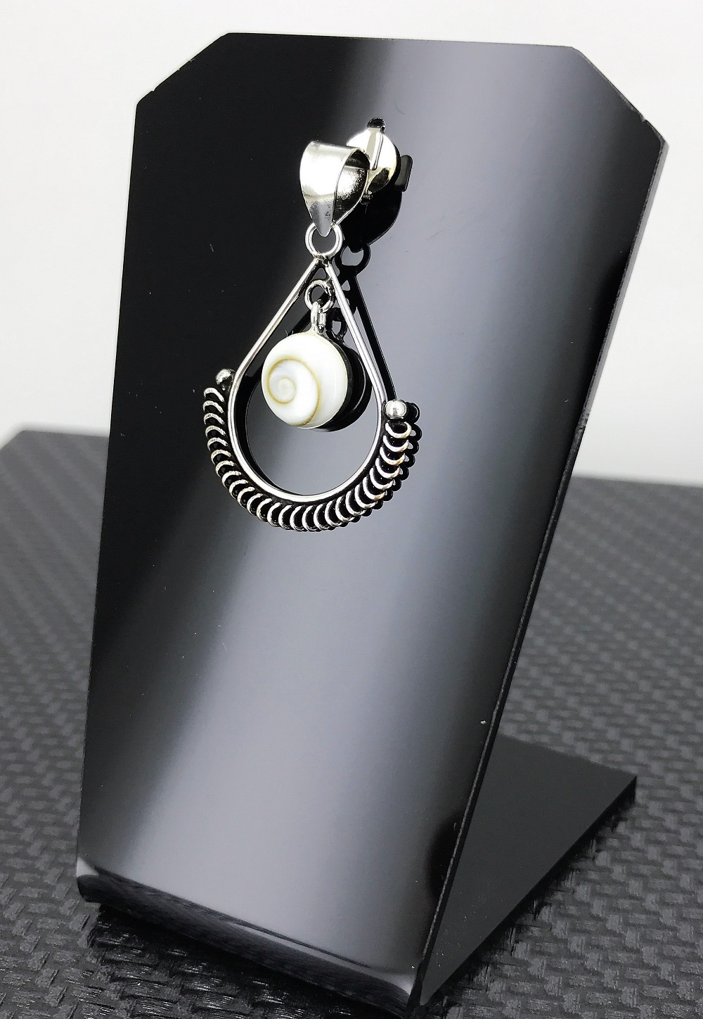 Pendentif Oeil de Sainte Lucie en Argent 92.5 Goutte.