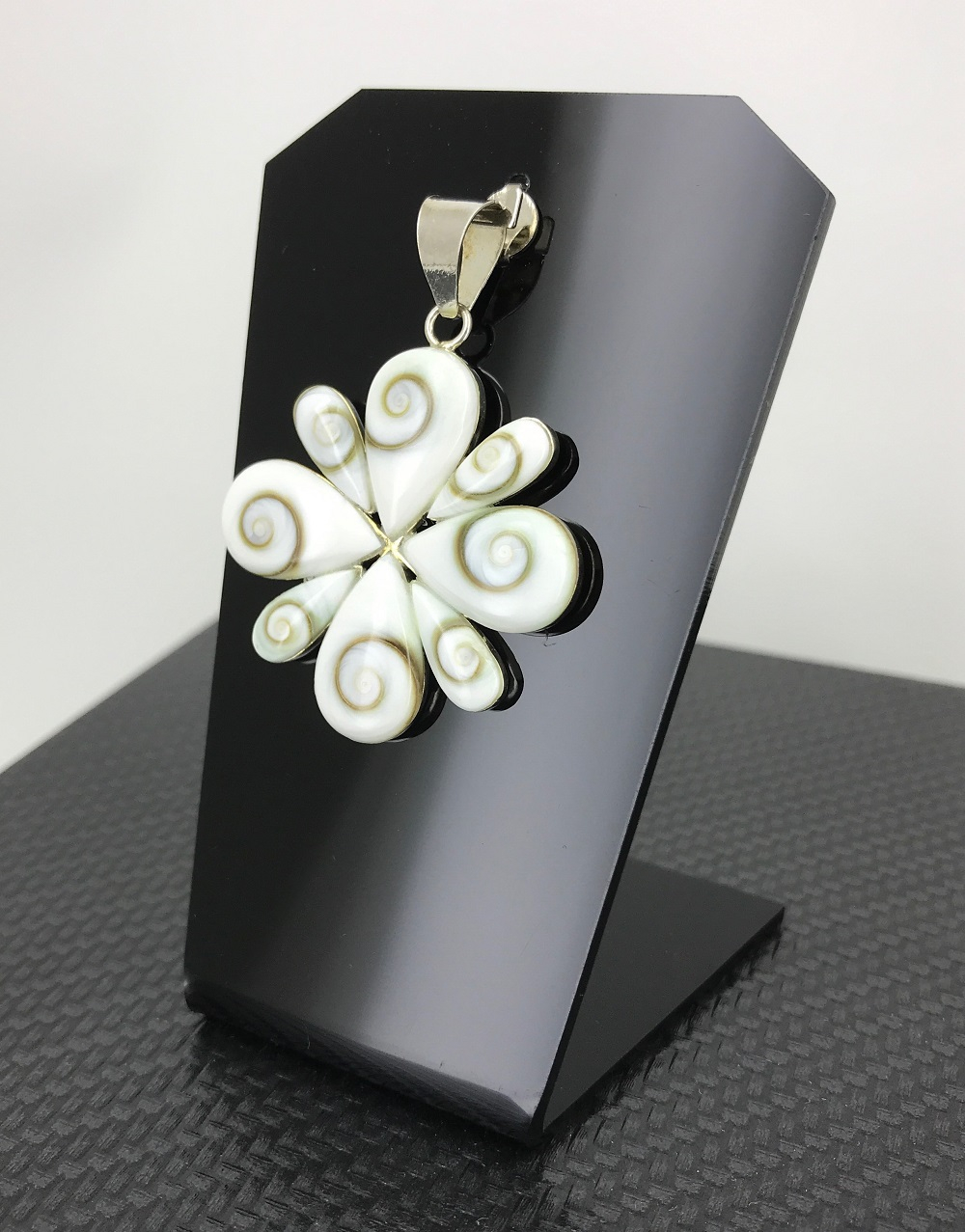 Pendentif Oeil de Sainte Lucie en Argent 92.5 forme Fleur