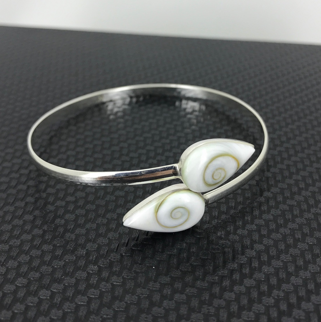 Jonc Bracelet Oeil de Sainte Lucie et Argent