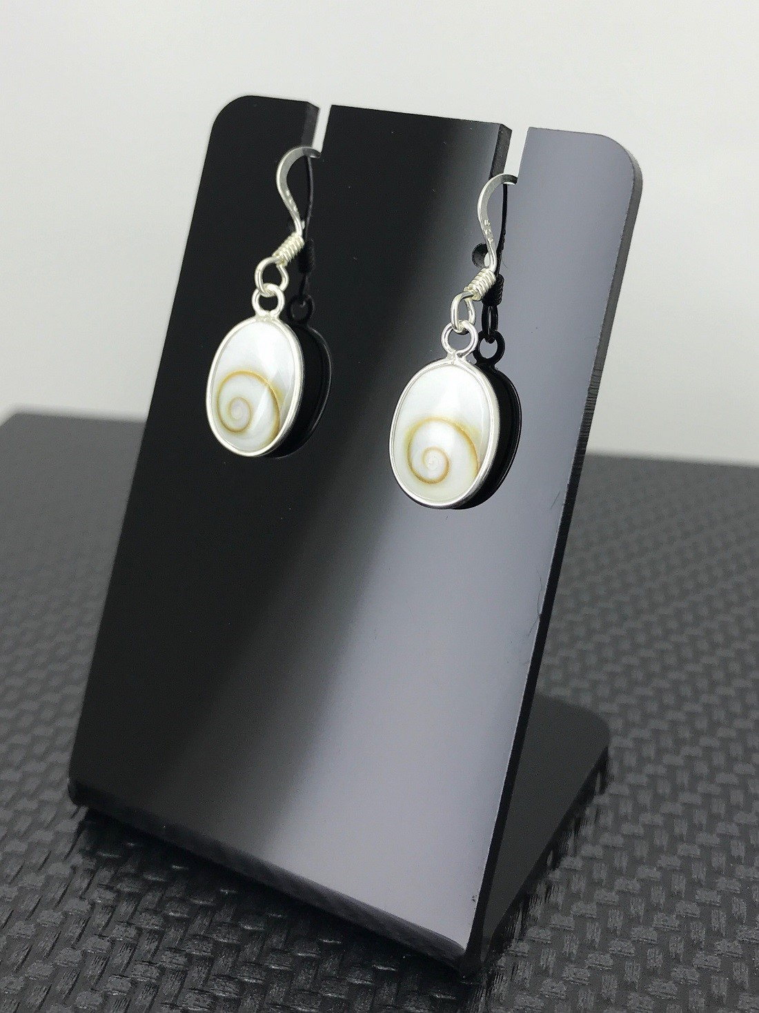 Boucles d'Oreilles Argent et Oeil de Sainte Lucie Simple Ovale 13 mm