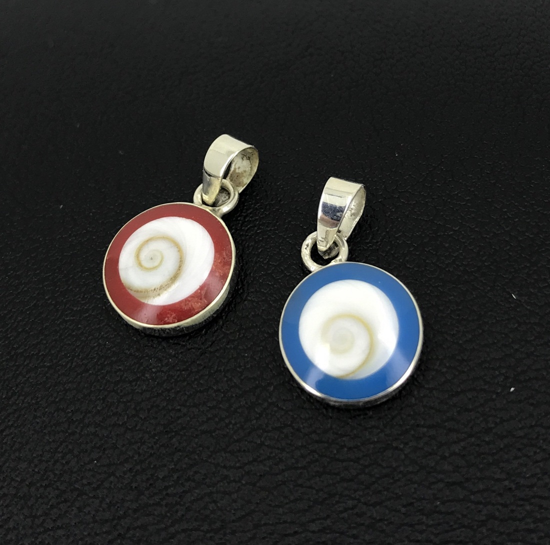 Petit Pendentif Oeil de Sainte Lucie en Argent 92.5 et Résine