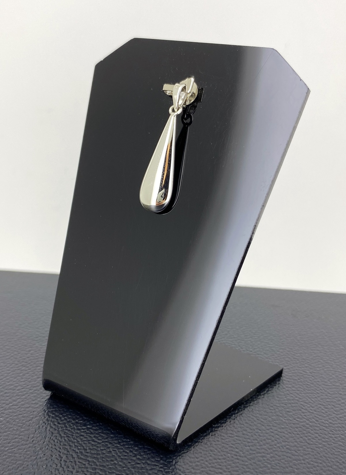 Pendentif Goutte Allongée en Argent 92.5