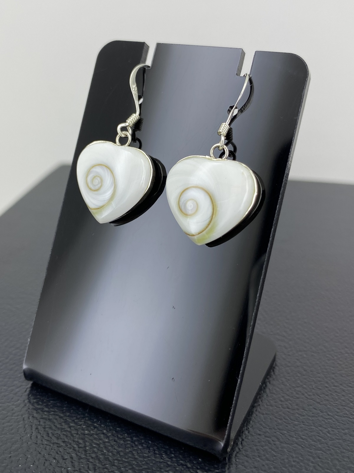 Boucles d'Oreilles Argent et Oeil de Sainte Lucie Simple Coeur