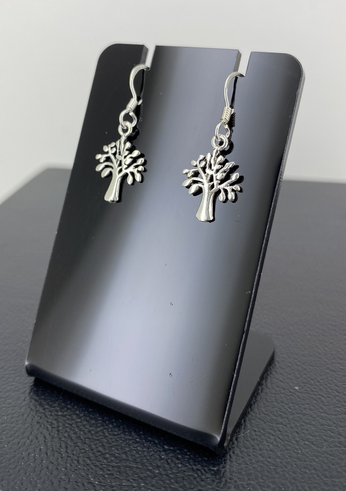 Paire de Boucles d'Oreilles Arbre de Vie en Argent - 14 mm.