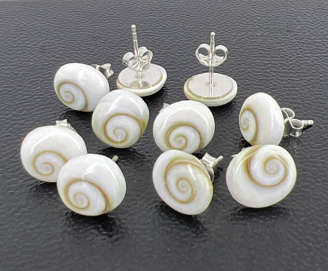 Lot de 5 Paires Boucles d'Oreilles Oeil de Sainte Lucie. 7 mm - Ovales.