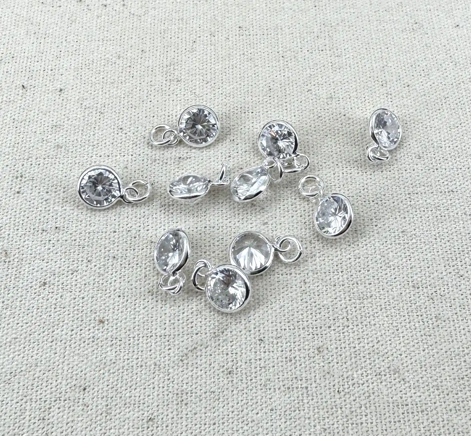 Apprêts - Lot de 10 Brillants Zirconium à Monter - 5 mm. 