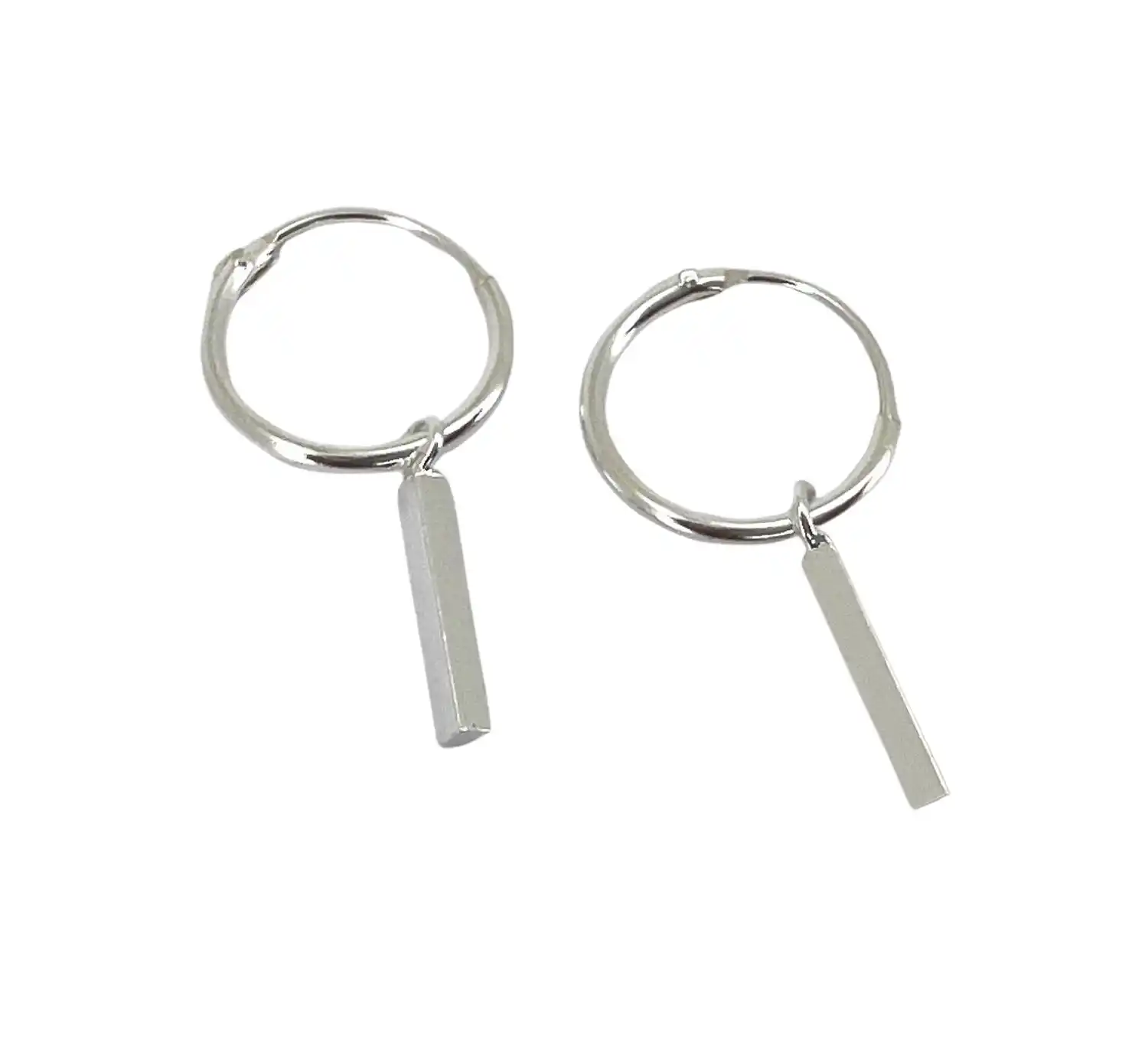 Boucles d'Oreilles Mini Créoles et Tige en Argent 