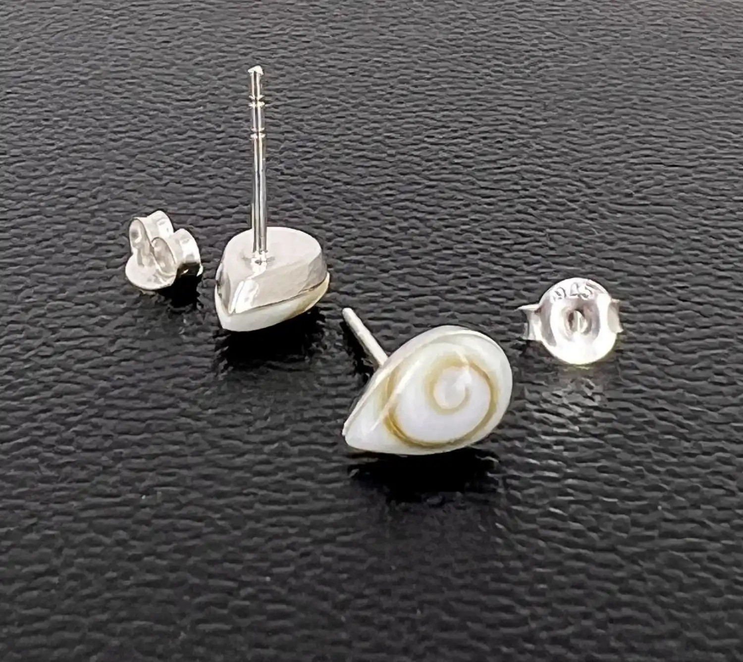 Paire de Puces Boucles d'Oreilles Oeil de Sainte Lucie et Argent 