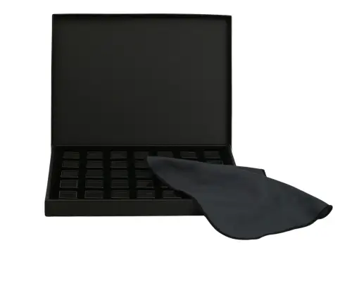 Coffret Gemmologie / Diamantaire  avec 35 Boîtes Vitrées 3 x 3 cm Noires. 