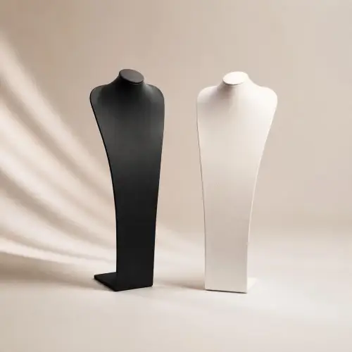 Long Buste pour Sautoirs en Similicuir 50 cm - 2 Coloris Au Choix 