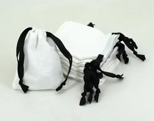 Lot de 12 Pochettes Coton Blanc et Ruban Noir - 6 x 8 cm 