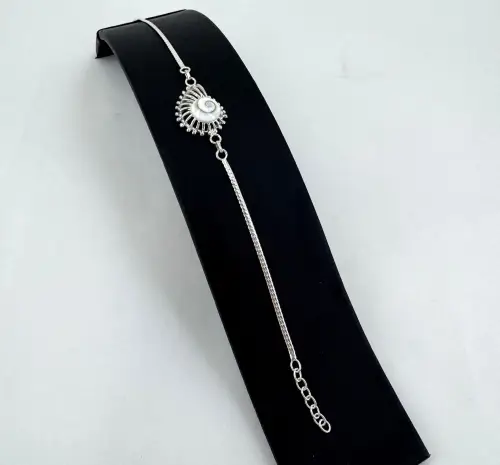 Bracelet Oeil de Sainte Lucie et Argent Forme Coquillage. 