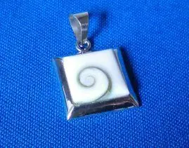Pendentif Oeil de Sainte Lucie Carré et Argent 925 