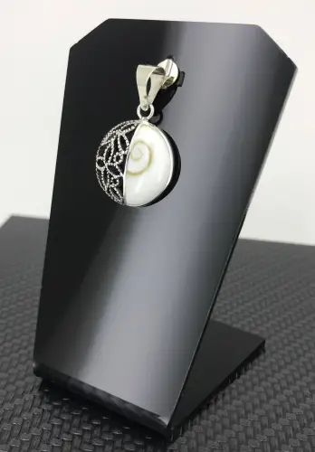 Pendentif Oeil de Sainte Lucie Monté sur Argent 925. 