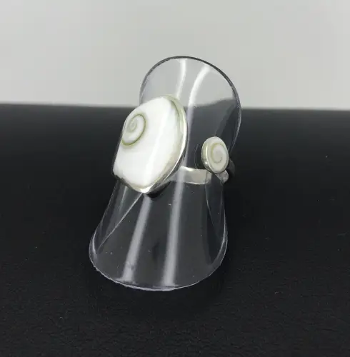 Bague Oeil de Sainte Lucie en Argent 92.5. 